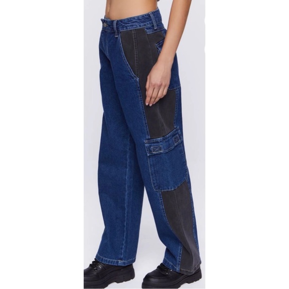 F21 ~Contrast-Panel High-Rise Dad Jeans (NWT) - Picture 3 of 9